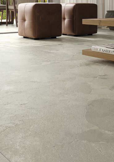 Billede af Crew Bitter Almond 60x60 cm (RM - Mat)