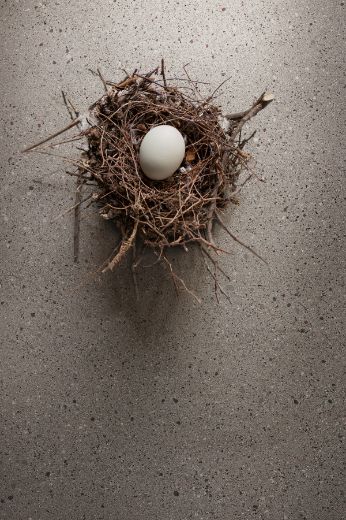 Billede af Overcome Grey 120x120 cm (LLL - Højglanspoleret)